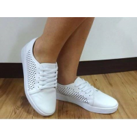 tenis vizzano branco furadinho